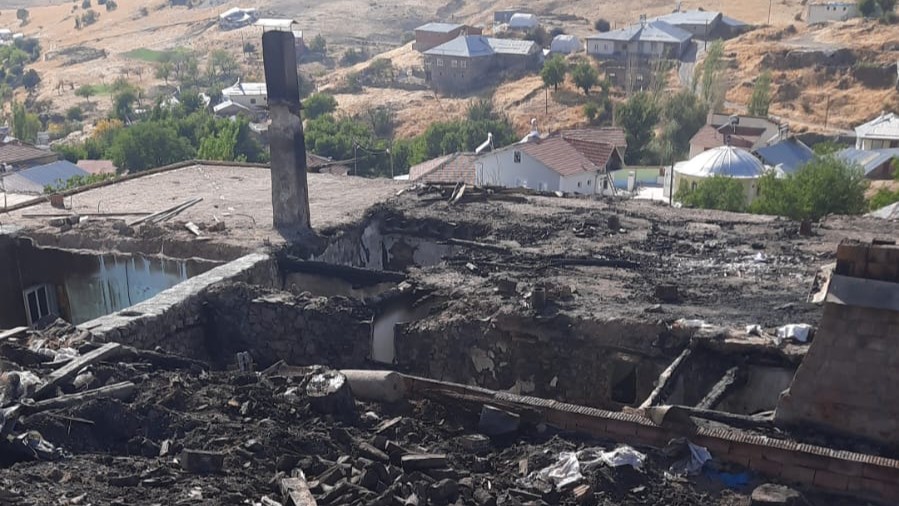Nakkaş Madencilik | Baskınık Köyünde Çıkan Yangının Ardından Destek Ziyareti