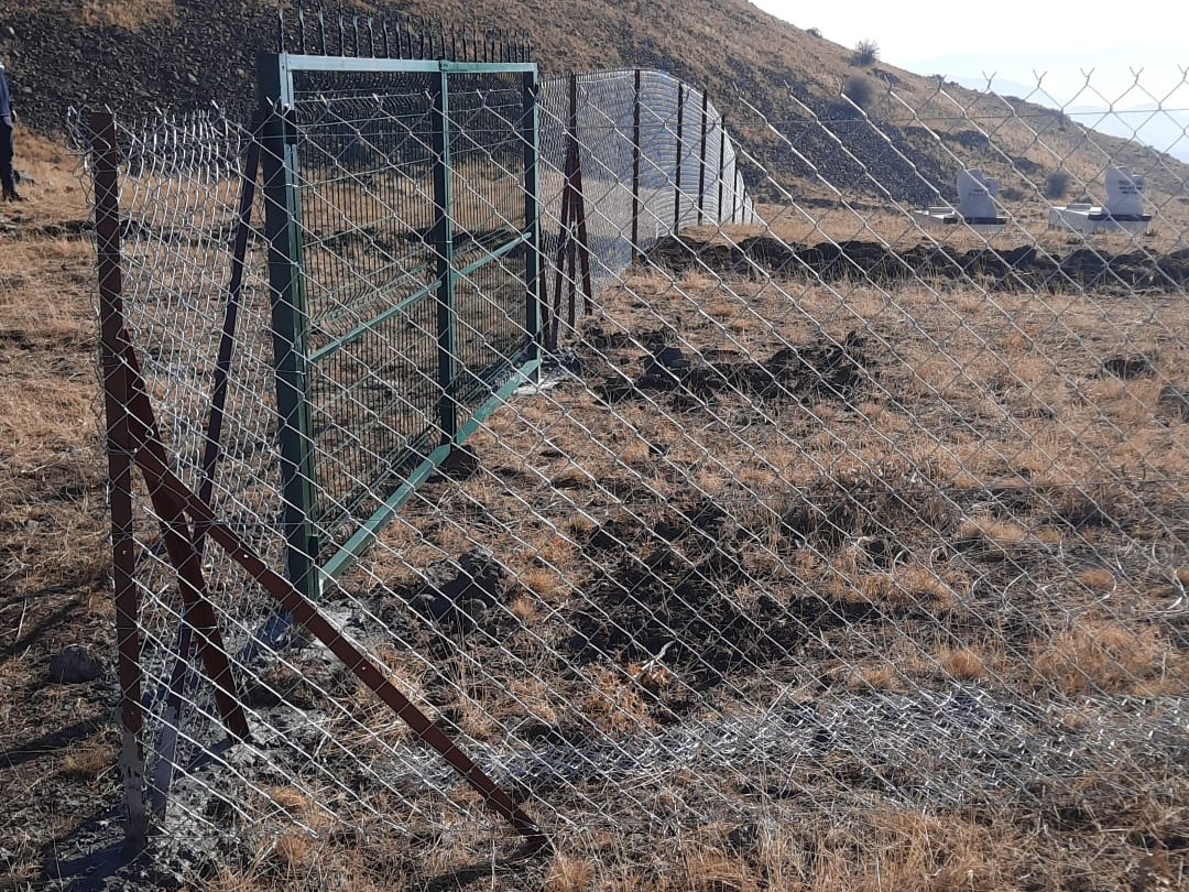 Mezarlık Alanına Çevre Düzenlemesi Desteği